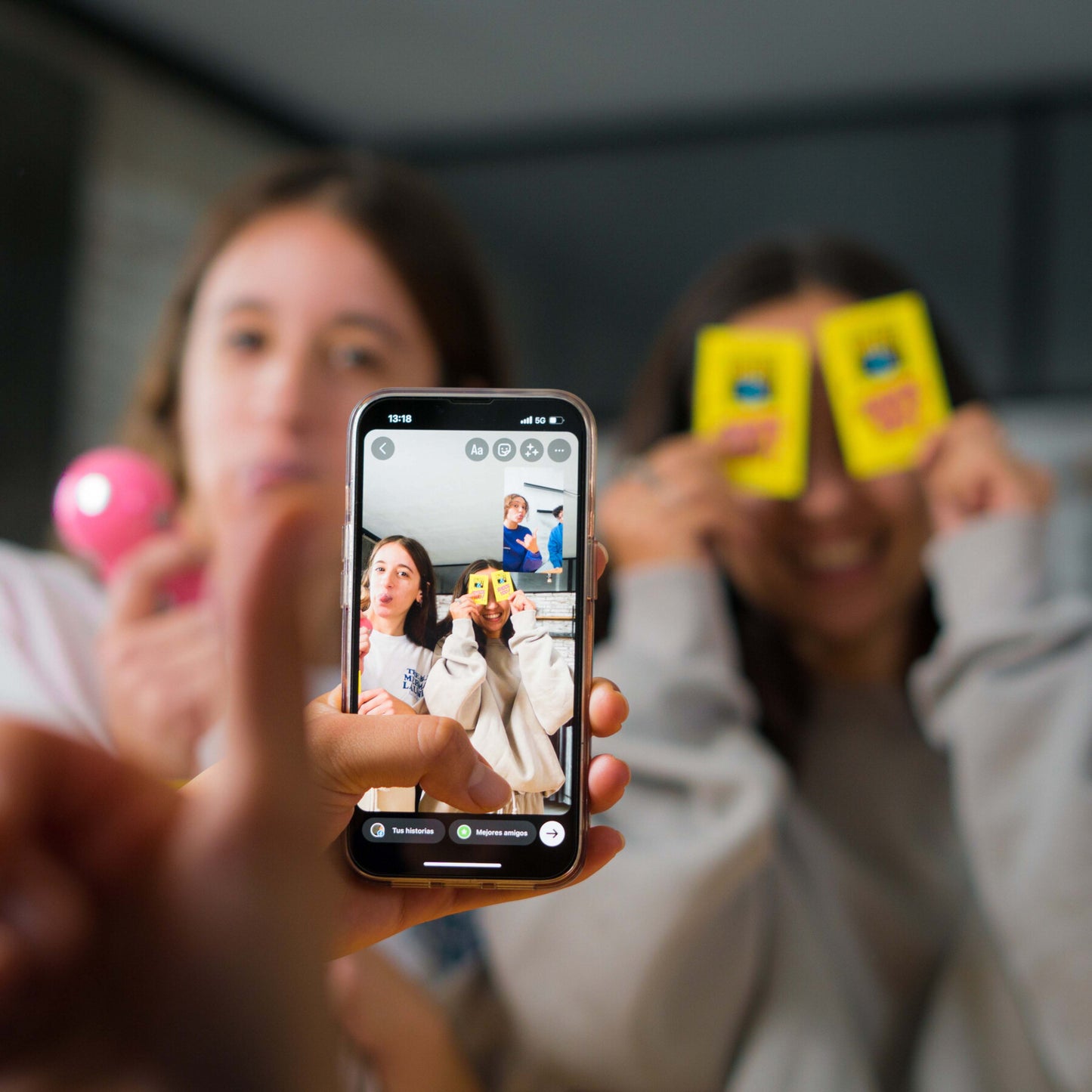 Party & Co. Shock You - ES