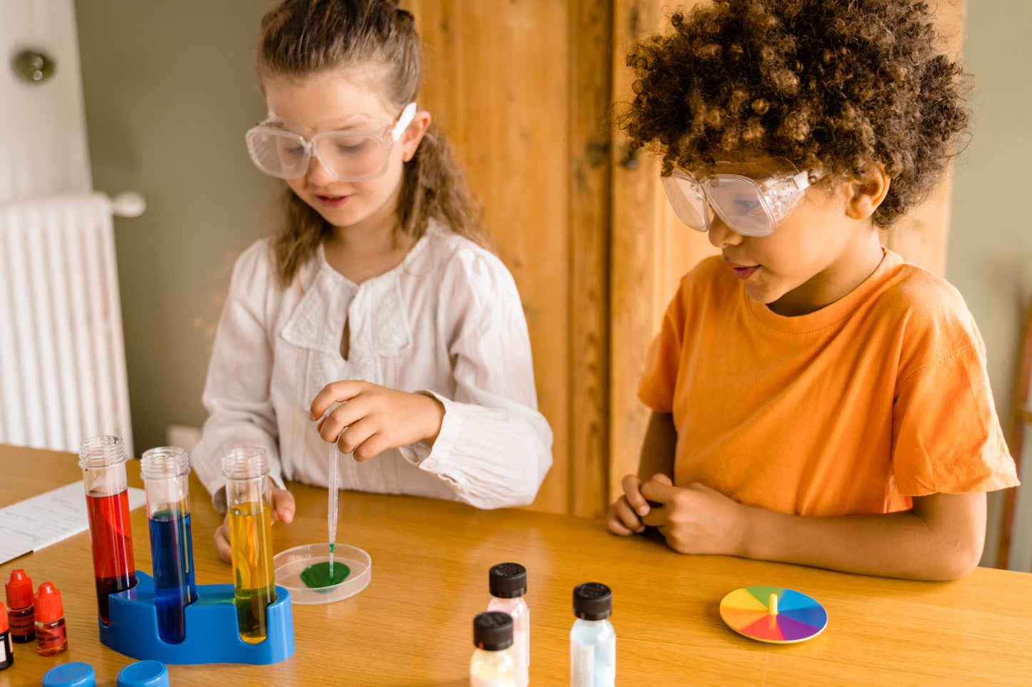 Explore & Discover - Science Lab