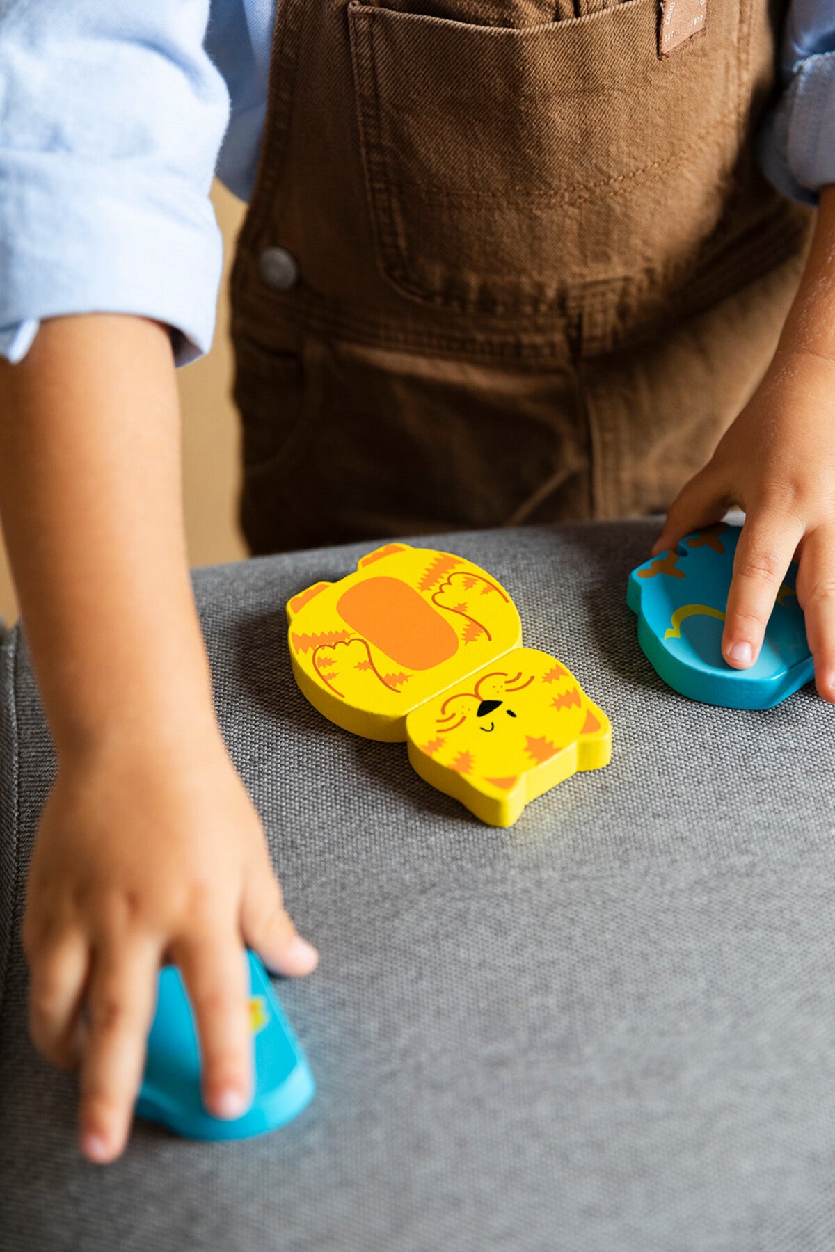 Puzzle Ufficiale Granada CF - Giocattolo Merchandising Rosso E Bianco 37,5x41x11,4 Cm - Foto 2