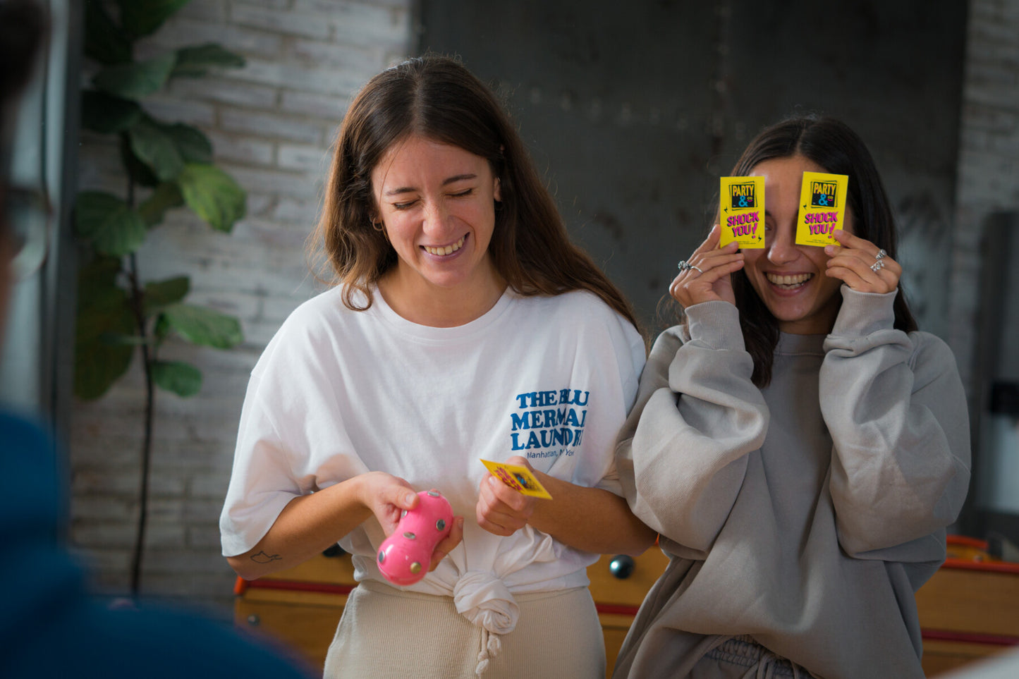 Party & Co. Shock You - ES